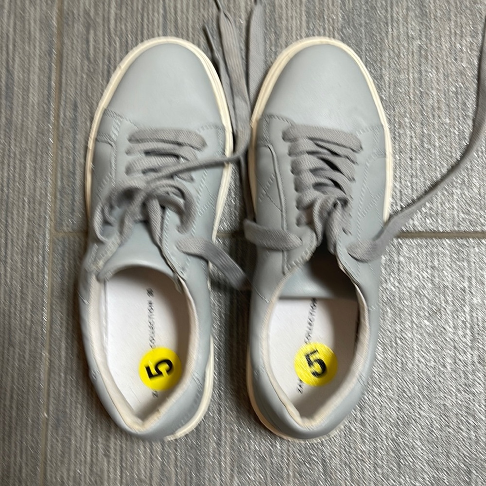 Zara Basic Collection Sneakers Size 5 Hardly Worn… - image 1